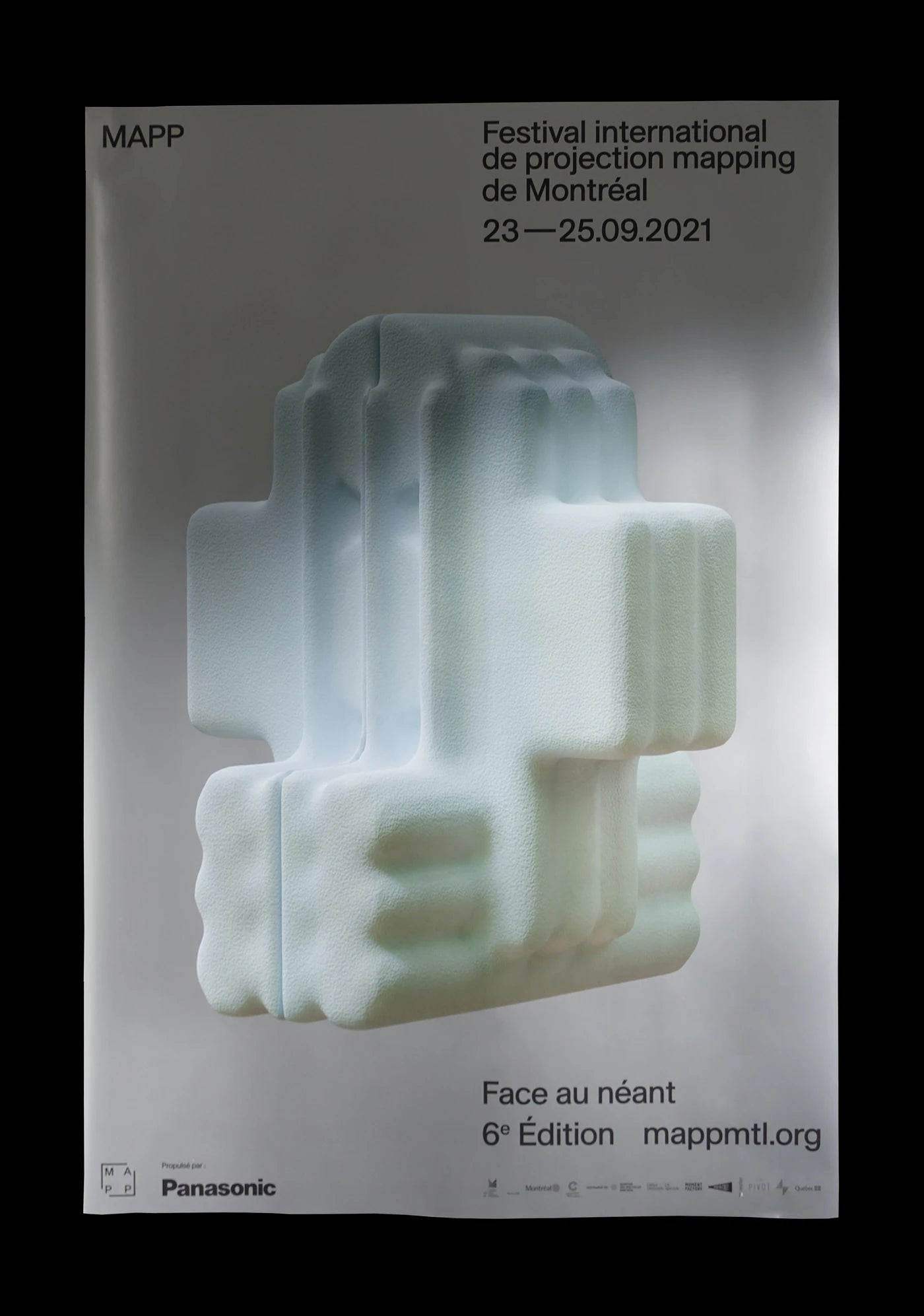 Affiche MAPP MTL « Face au néant » 2021, forme 3D blanche sur fond argenté   (Affiche MAPP, édition limitée)