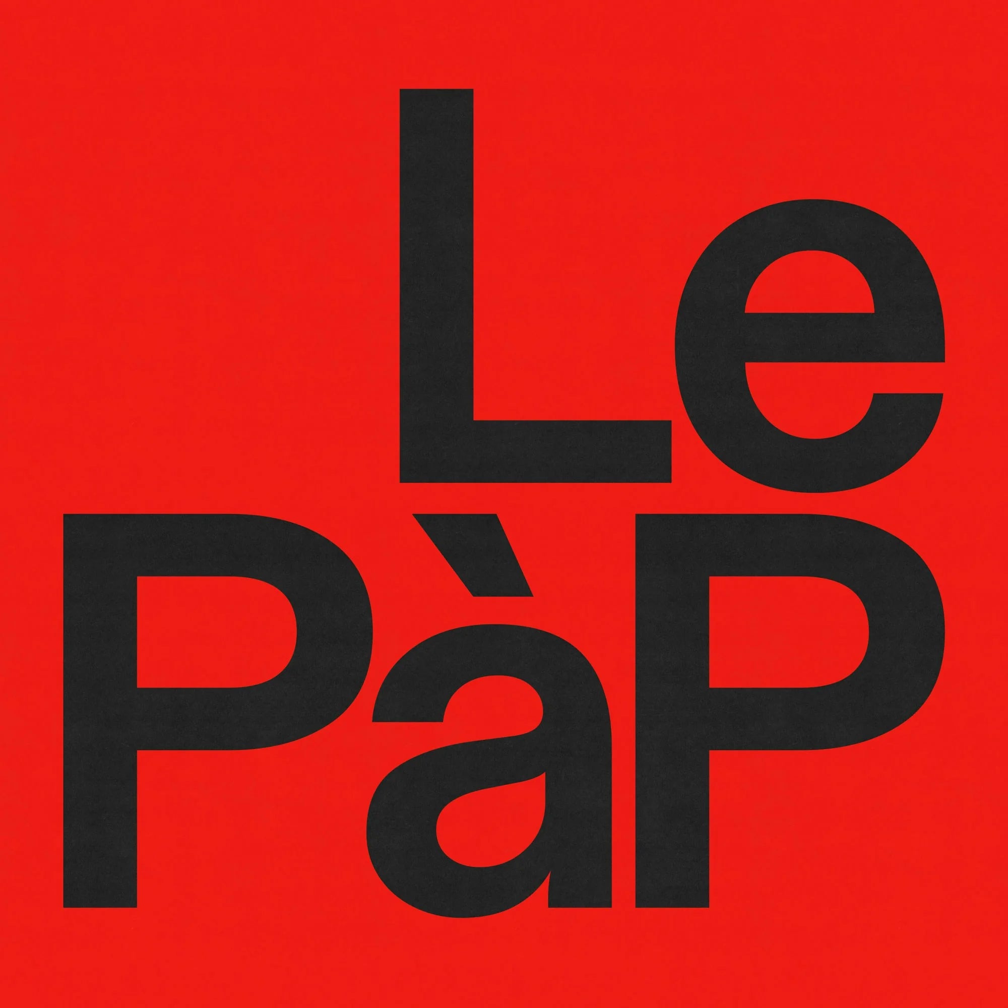 Le PàP — wordmark noir « Le PàP » composé en grandes capitales sur fond rouge vif